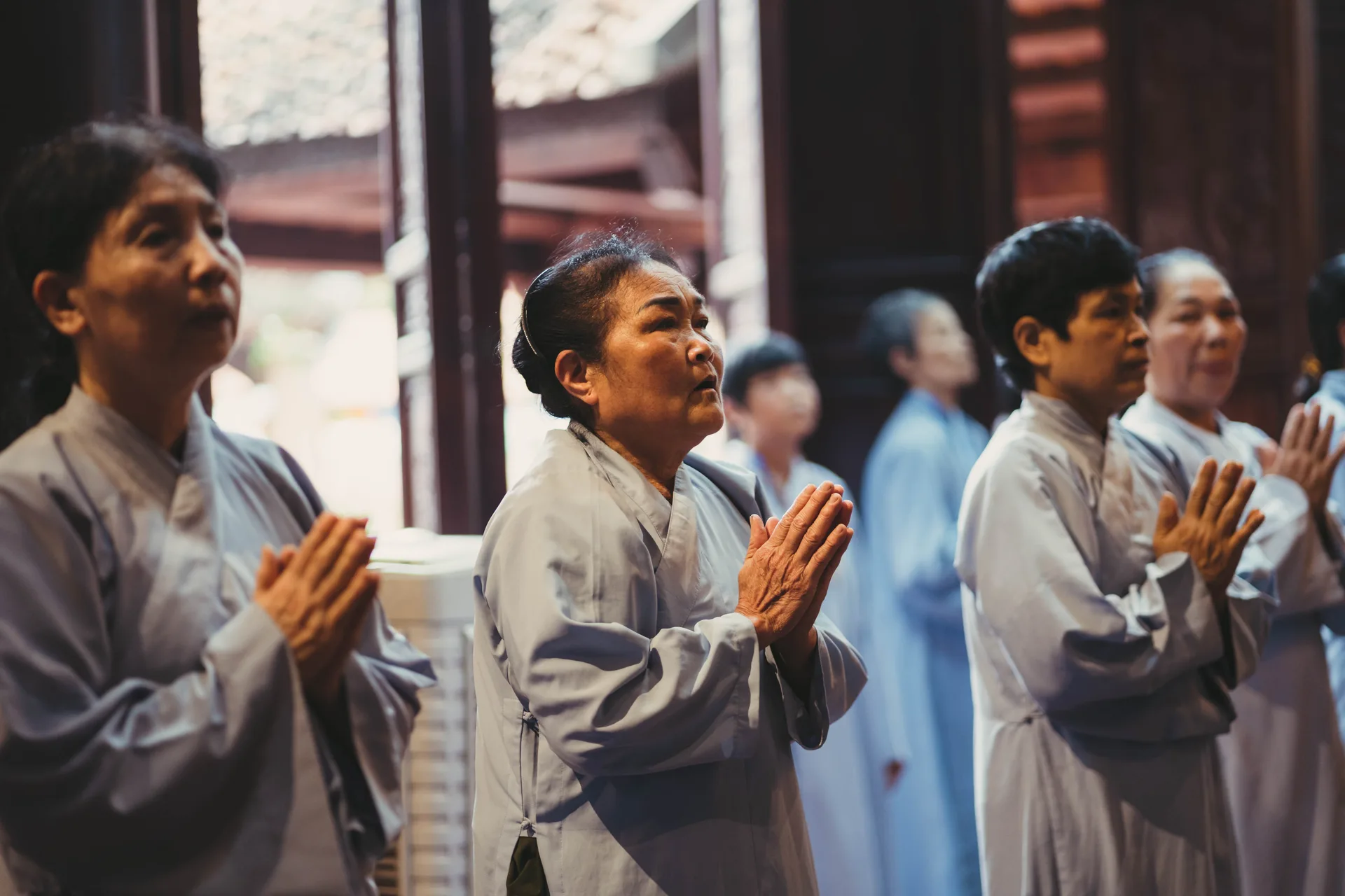 BỐ THÍ CÚNG DƯỜNG