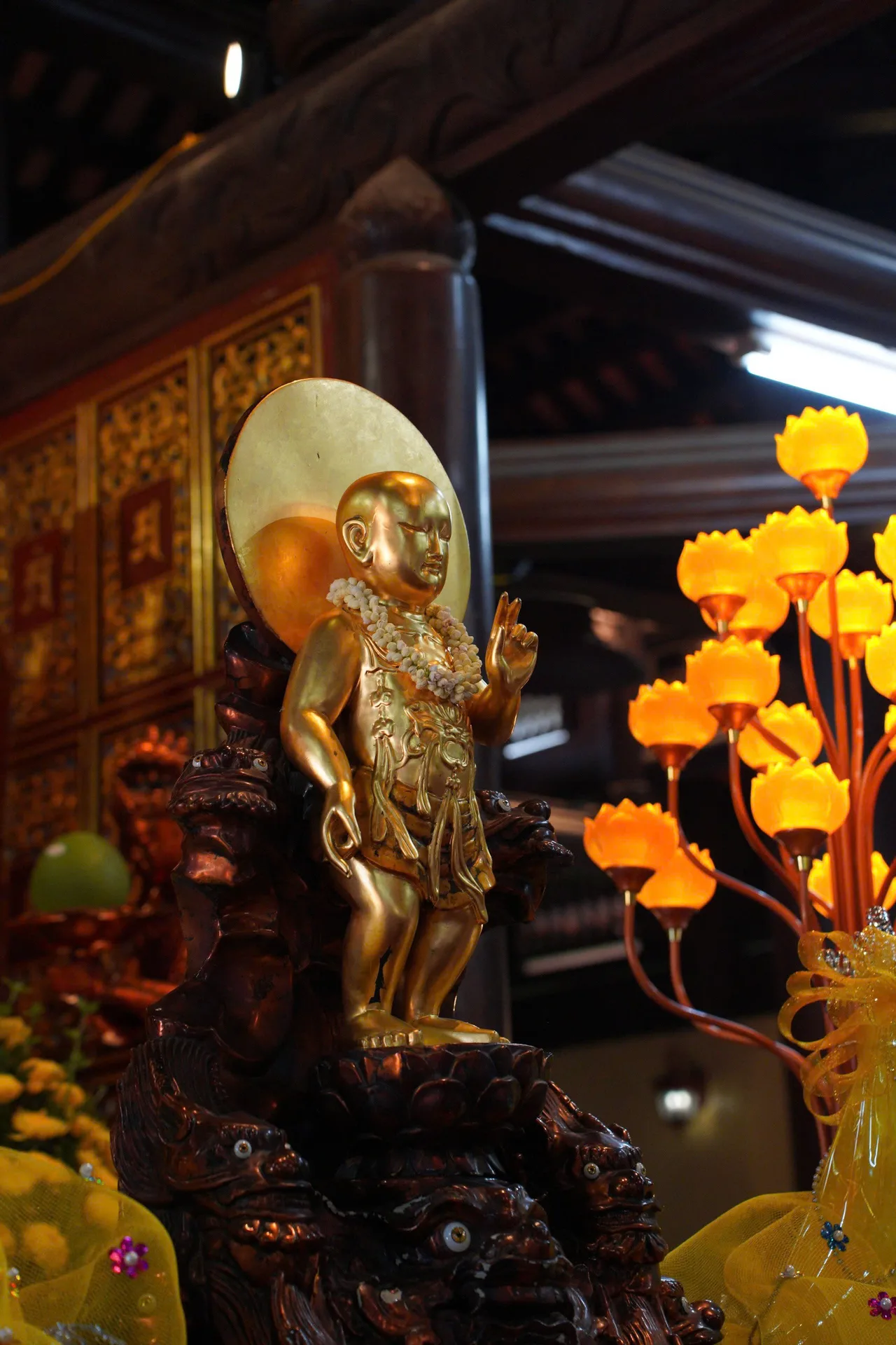 ĐỨC PHẬT THÍCH CA MÂU NI