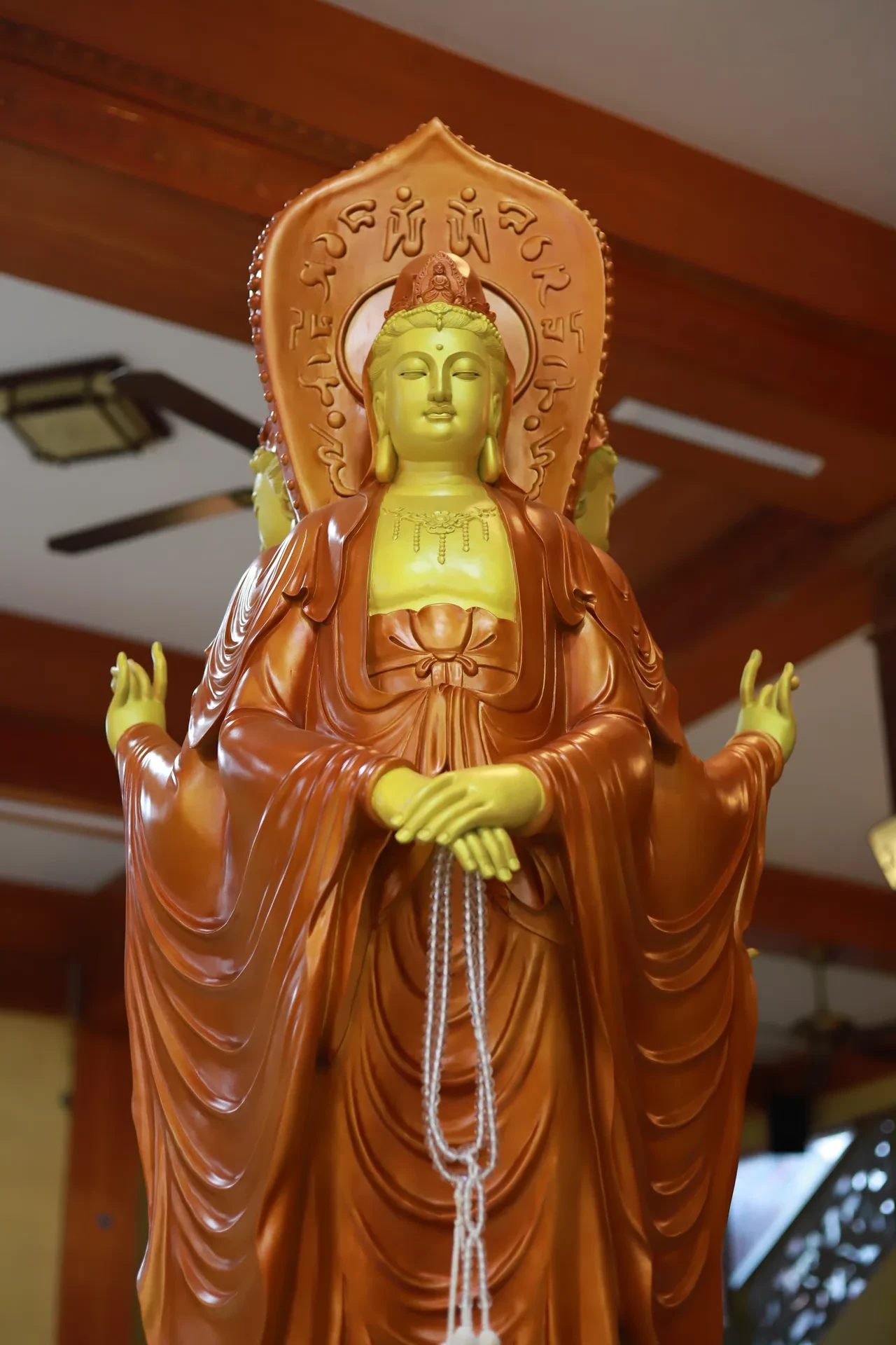 QUÁN ÂM BỒ TÁT