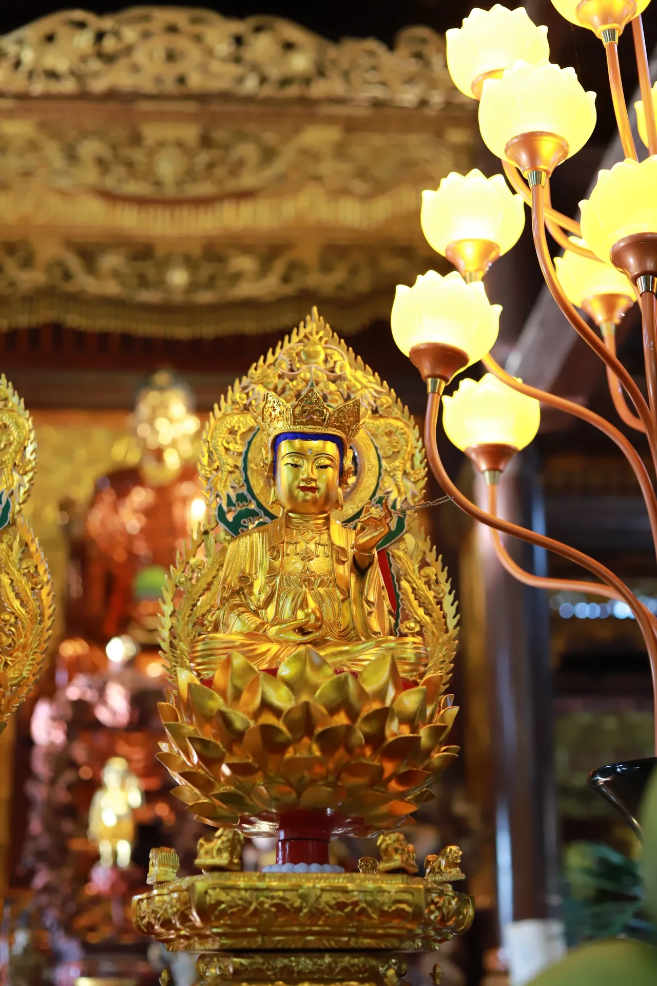 QUÁN ÂM BỒ TÁT