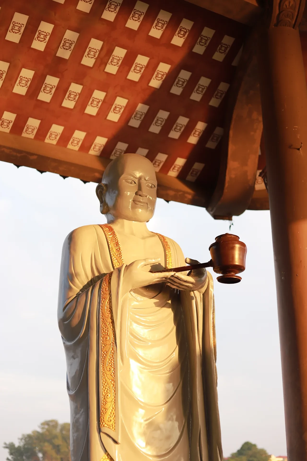 TÔN GIẢ PHÚ LÂU NA